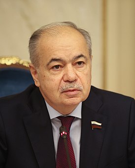 Ильяс Умаханов