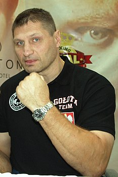 Анджей Голота