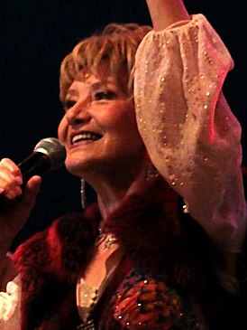 Эдина Поп
