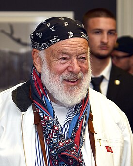Брюс Вебер