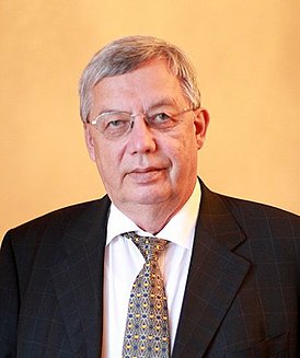 Валентин Гапонцев