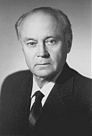 Олег Александрович Реутов