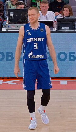 Денис Захаров