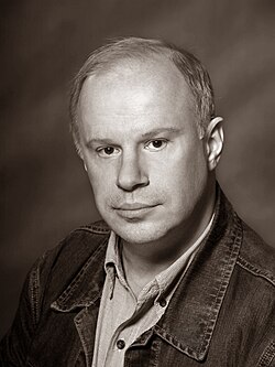 Авангард Леонтьев