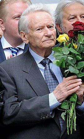 Генрих Боровик