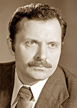 Евгений Лазарев