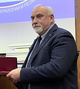 Владислав Александрович Петров