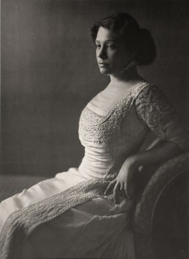 Тилла Дюрье