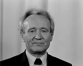 Александр Васильевич Караганов