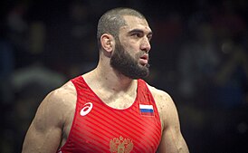 Билял Махов