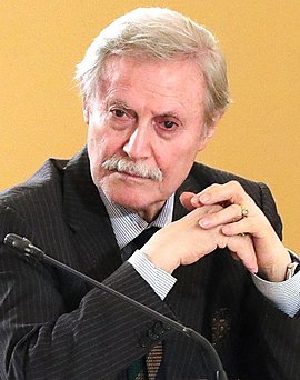 Юрий Соломин
